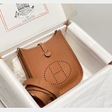 Replica Hermes Evelyne III TPM Mini golden-brown Bags