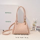 Top Quality BOTTEGA VENETA Andiamo Parachute Small Size