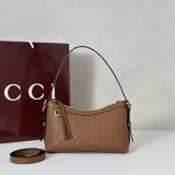 Gucci GG Emblem Small Shoulder Best 847450 Bag