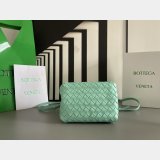 Top Quality BOTTEGA VENETA parachute Andiamo small size 796569