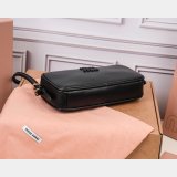 Top Miumiu Leather pouch 5NE024
