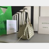 Top Quality BOTTEGA VENETA parachute Andiamo small size 796569