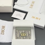 dior 30 Montaigne Freesia cardholder S2152