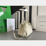 Top Quality BOTTEGA VENETA parachute Andiamo small size 796569