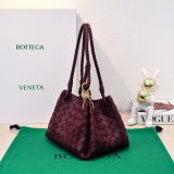 Top Quality BOTTEGA VENETA Andiamo Parachute Small Size