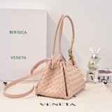 Top Quality BOTTEGA VENETA Andiamo Parachute Small Size