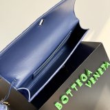 2026 Bottega Veneta Andiamo suede Clutch