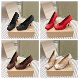 Christian Louboutin Cassia Nodo 100 mm Pumps Canvas