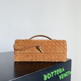 2026 Bottega Veneta Andiamo suede Clutch