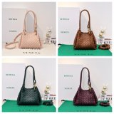 Top Quality BOTTEGA VENETA Andiamo Parachute Small Size