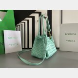 Top Quality BOTTEGA VENETA parachute Andiamo small size 796569