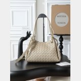 TOP Bottega Veneta Parachute Medium Shoulder bag
