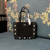 Top Valentino GARAVANI NELLCOTE TOTE  suede BAG SMALL