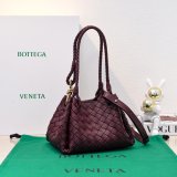 Top Quality BOTTEGA VENETA Andiamo Parachute Small Size