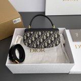 Small 30 Montaigne Avenue Top Handle Bag