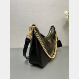 Top Prada Hoho Re-Edition Handbag