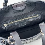 Gucci Top Quality 847456 GG Emblem Medium Tote Bag