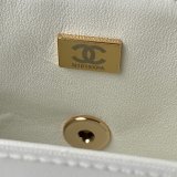 CC 21K Mini CF Handle AS2431 Handbag