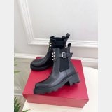 VALENTINO GARAVANI Rockstud BOOTS