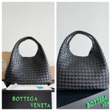 Luxury Bottega Veneta Campana Shoulder bag