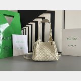 Top Quality BOTTEGA VENETA parachute Andiamo small size 796569