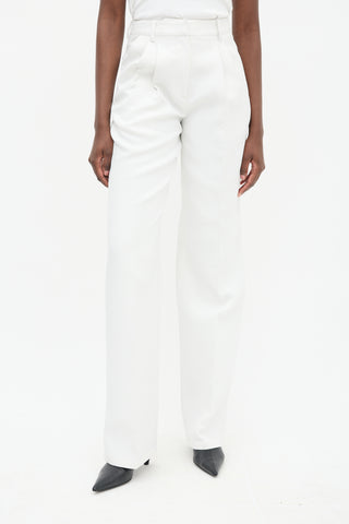 Aknvas White O
Connor Pleated Straight Leg Trouser