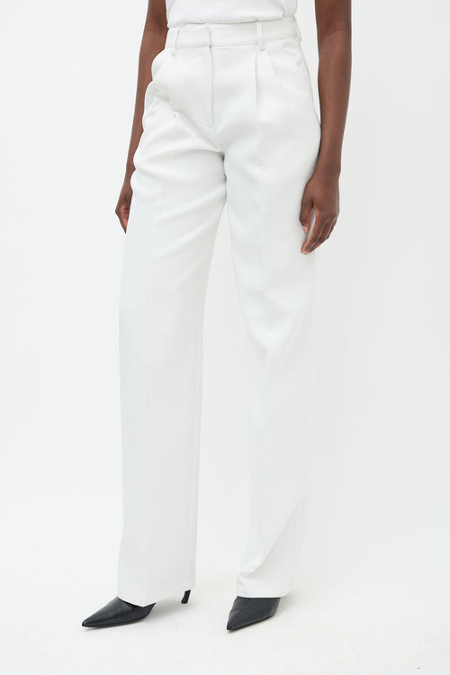 Aknvas White O
Connor Pleated Straight Leg Trouser