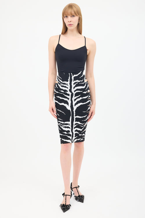 Alaïa Black 
White Printed Jacquard Cutout Pencil Skirt