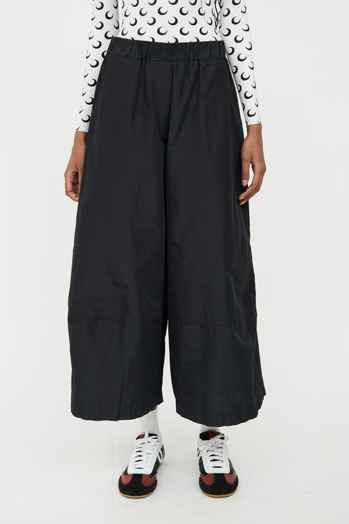 Alembika Black 
White Wide Leg Pant