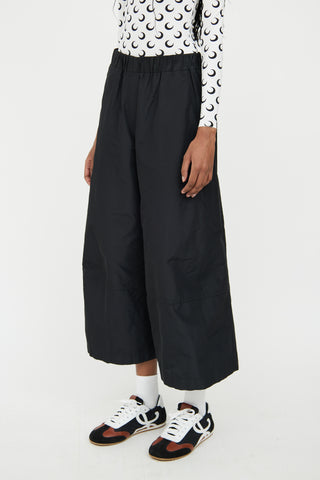 Alembika Black 
White Wide Leg Pant