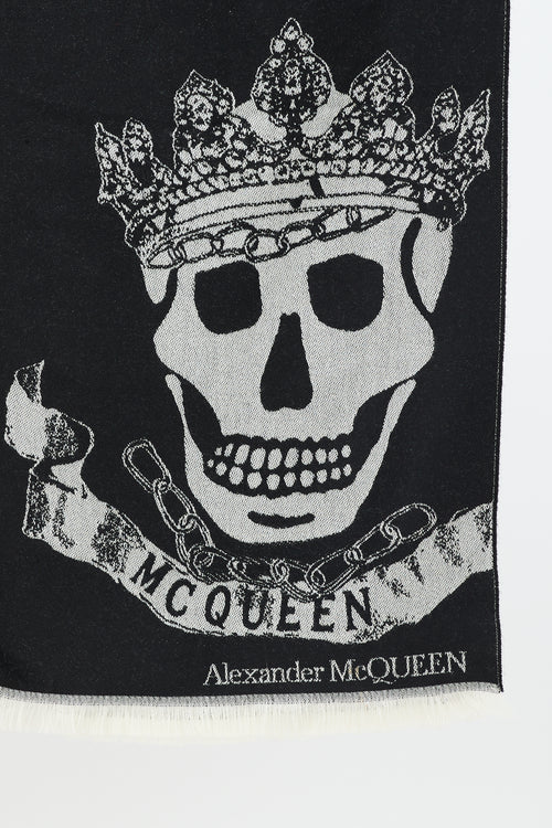 Alexander McQueen Black 
White Skull Intarsia Fringe Scarf