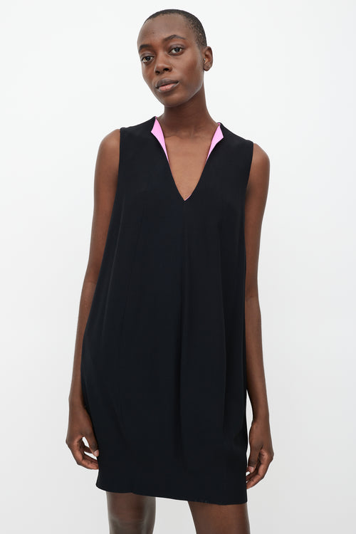 Alexander McQueen Black 
Pink V-Neck Dress