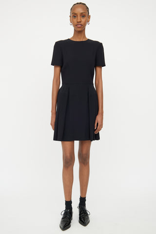 Alexander McQueen Black Pleated Short Sleeve Dress