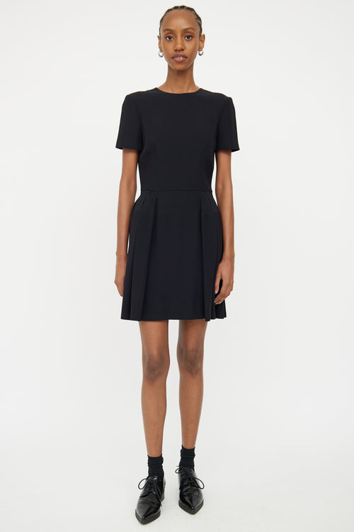 Alexander McQueen Black Pleated Short Sleeve Dress