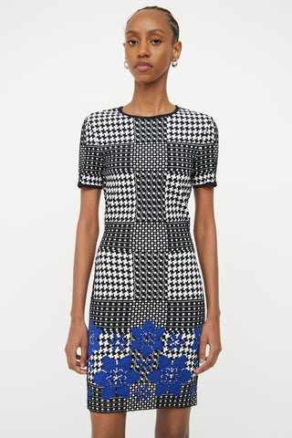 Alexander McQueen Black White 
Blue Short Sleeve Dress