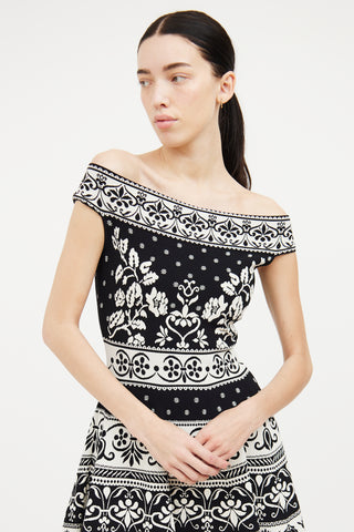 Alexander McQueen Black 
White Off Shoulder Knit Dress