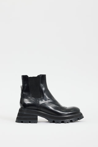 Alexander McQueen Black Leather Wander Chelsea Boot