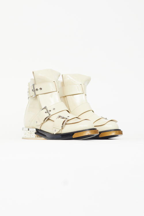 Alexander McQueen Spring 2018 Cream Patent 
Pearl Combat Boot