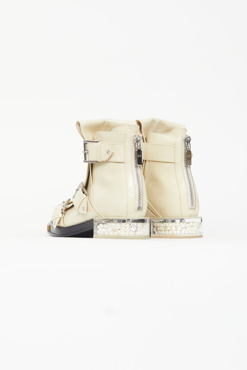 Alexander McQueen Spring 2018 Cream Patent 
Pearl Combat Boot