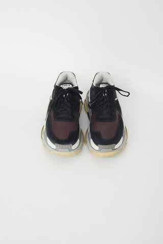 Balenciaga Black 
Grey Triple S Sneaker