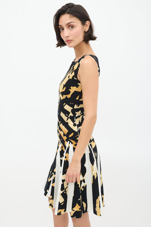 Blumarine Black 
Yellow Knit Graphic Skater Dress