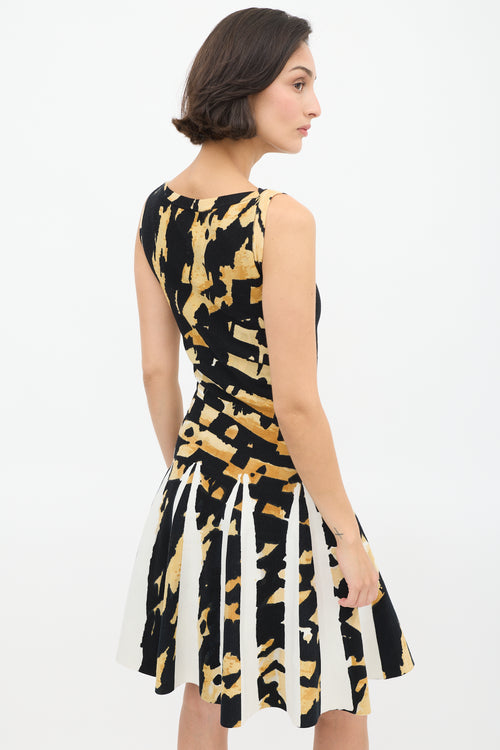 Blumarine Black 
Yellow Knit Graphic Skater Dress