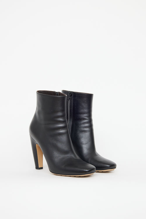 Bottega Veneta Black Canalazzo Booties