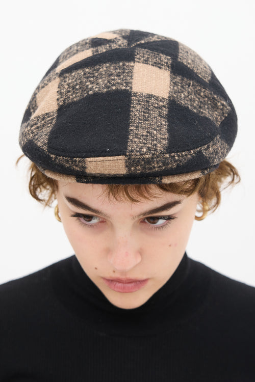 Burberry Black 
Beige Wool Plaid Hat