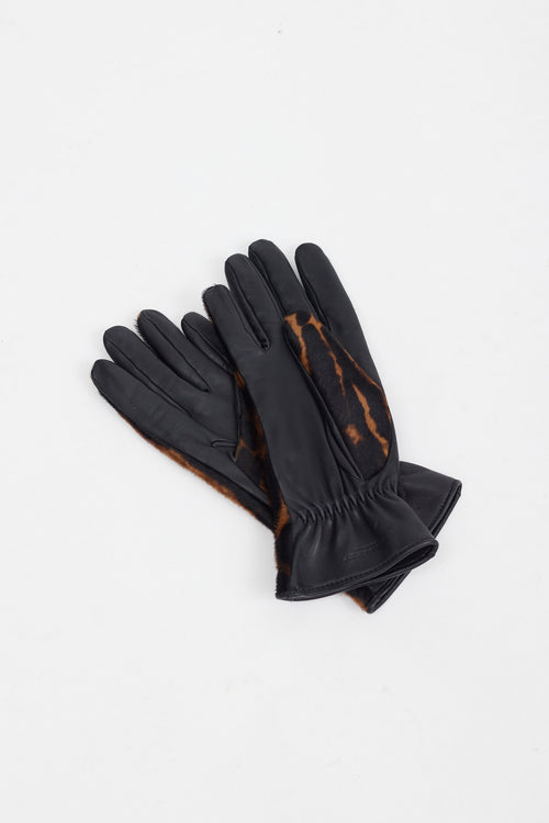 Burberry Black 
Brown Textured Leather Gloves