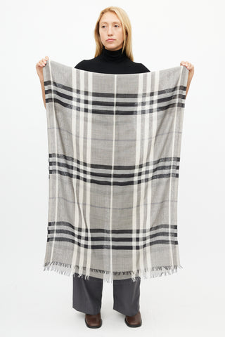 Burberry Black 
Grey Nova Check Scarf