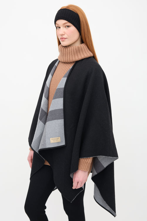 Burberry Black 
Grey Wool Nova Check Cape