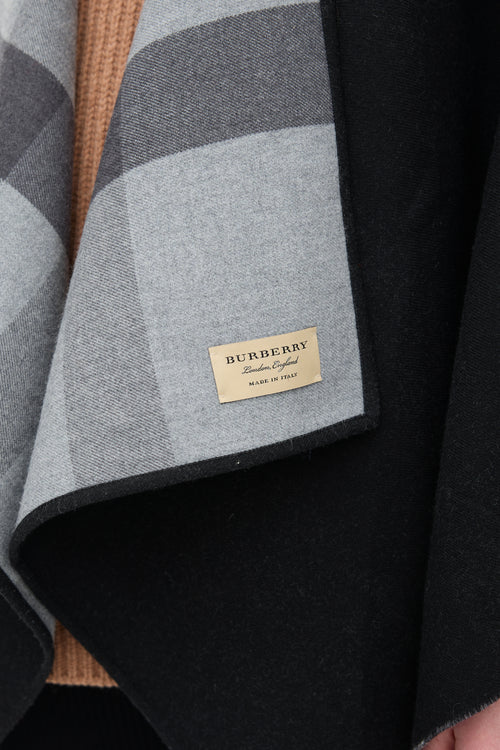 Burberry Black 
Grey Wool Nova Check Cape