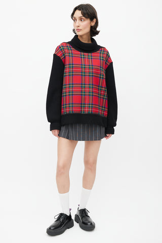 Burberry Black 
Multicolour Plaid Knit Sweater