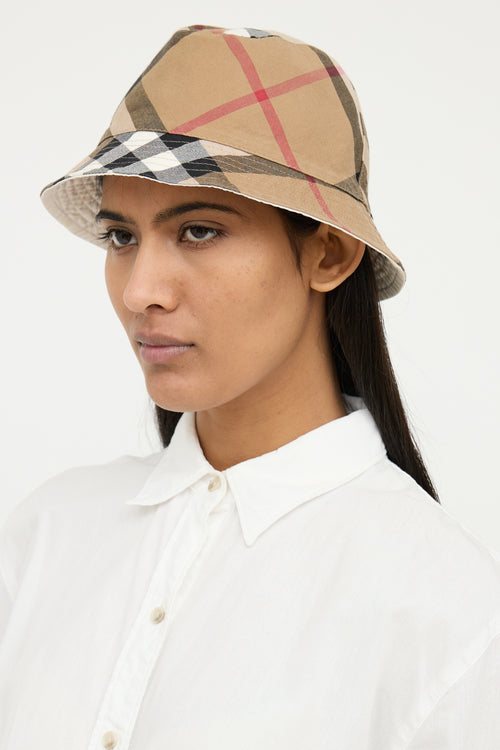 Burberry Nova Check Reversible Bucket